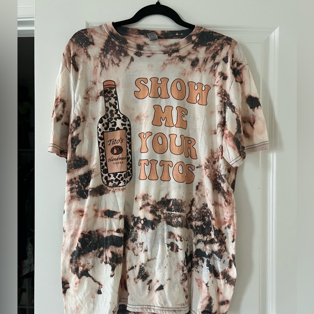 Graphic tee bundle